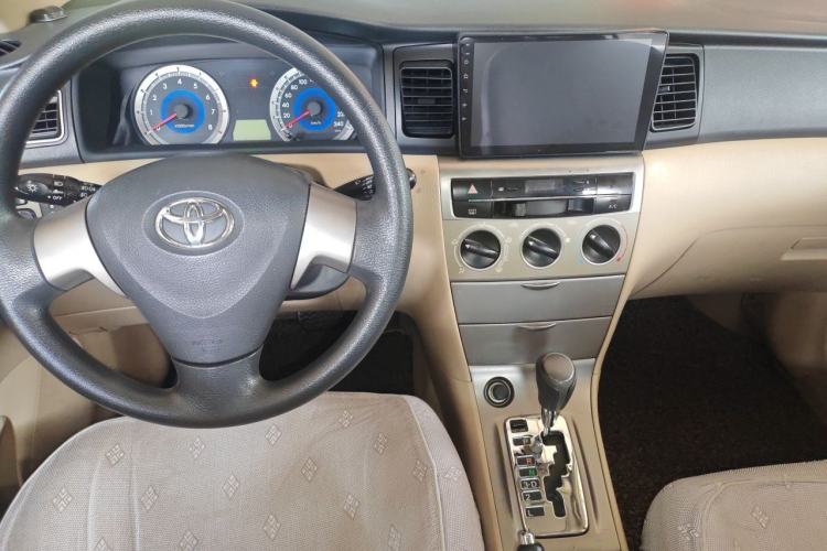 Used Toyota Corolla EX 2013 1.6L Automatic Excellence Edition Center Console