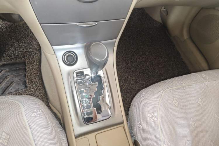 Used Toyota Corolla EX 2013 1.6L Automatic Excellence Edition Gear Lever