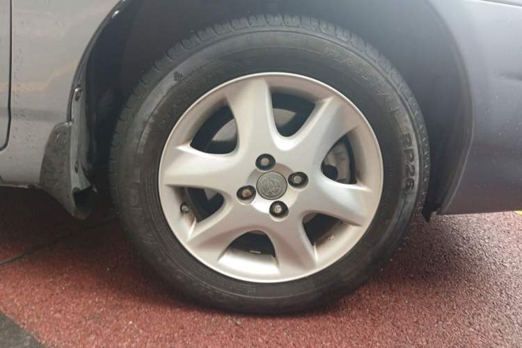 Used Toyota Corolla EX 2013 1.6L Automatic Excellence Edition Right Front Wheel Hub