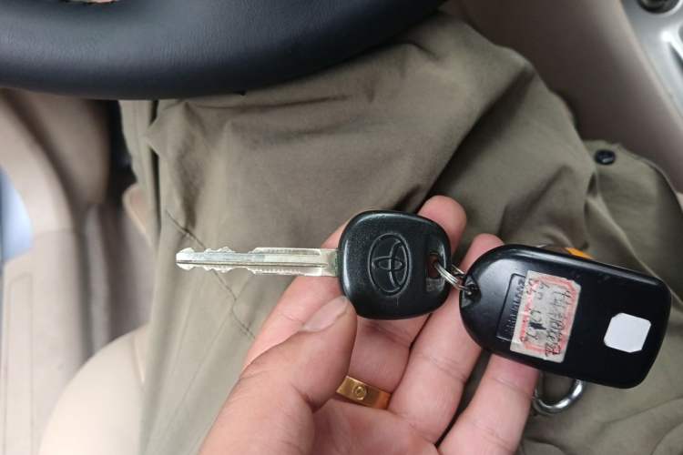 Used Toyota Corolla EX 2013 1.6L Automatic Excellence Edition Vehicle Key
