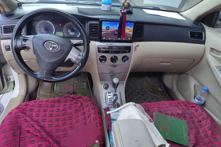 Used Toyota Corolla EX 2013 1.6L Automatic Excellence Edition Center Console