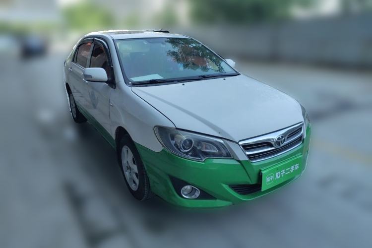 Used Toyota Corolla EX 2013 1.6L Automatic Excellence Edition Front Right 45 Deg
