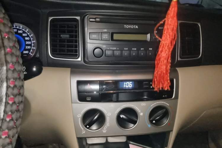 Used Toyota Corolla EX 2013 1.6L Automatic Excellence Edition Audio And AC Panel