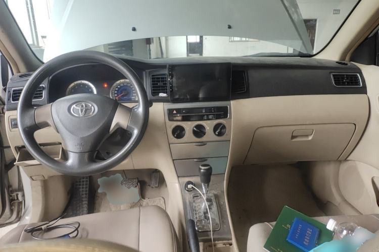 Used Toyota Corolla EX 2013 1.6L Automatic Excellence Edition Center Console