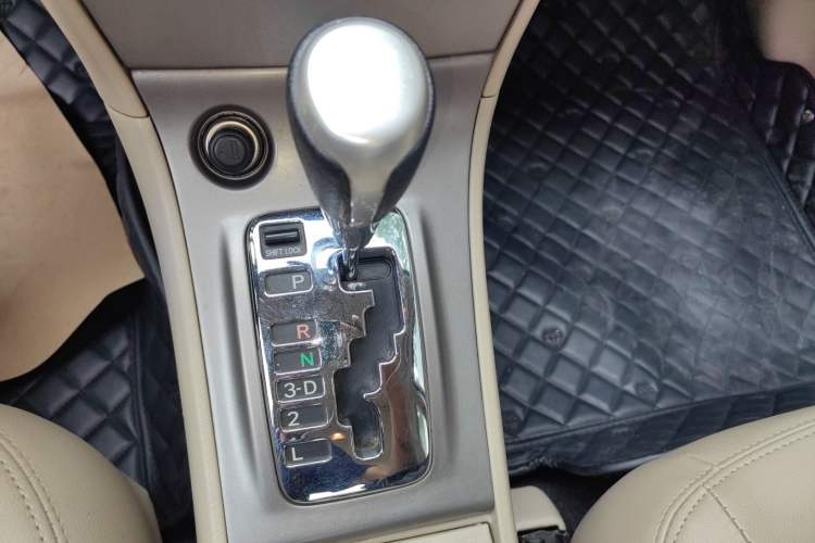 Used Toyota Corolla EX 2013 1.6L Automatic Excellence Edition Gear Lever