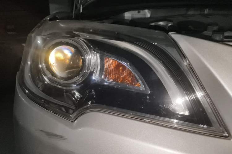 Used Toyota Corolla EX 2013 1.6L Automatic Excellence Edition Right Front Headlight