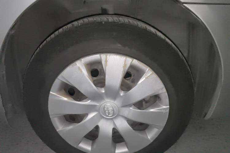 Used Toyota Corolla EX 2013 1.6L Automatic Excellence Edition Right Front Wheel Hub