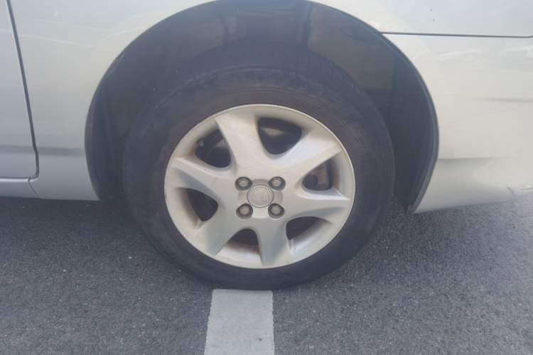 Used Toyota Corolla EX 2013 1.6L Manual Luxury Edition Right Front Wheel Hub