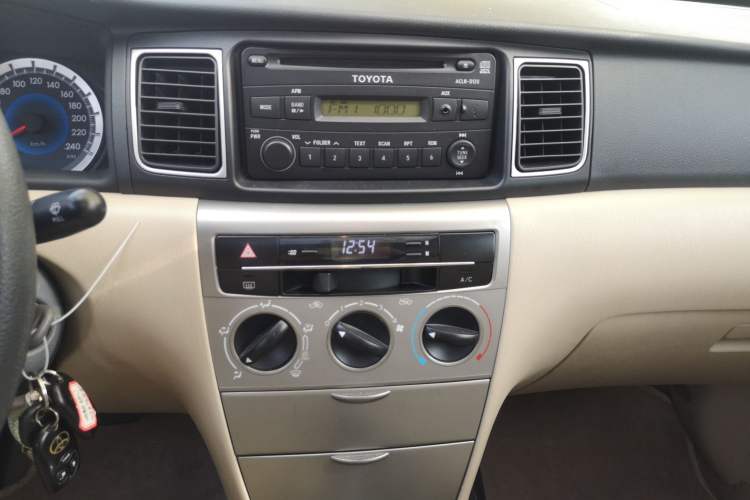 Used Toyota Corolla EX 2013 1.6L Automatic Excellence Edition Audio And AC Panel