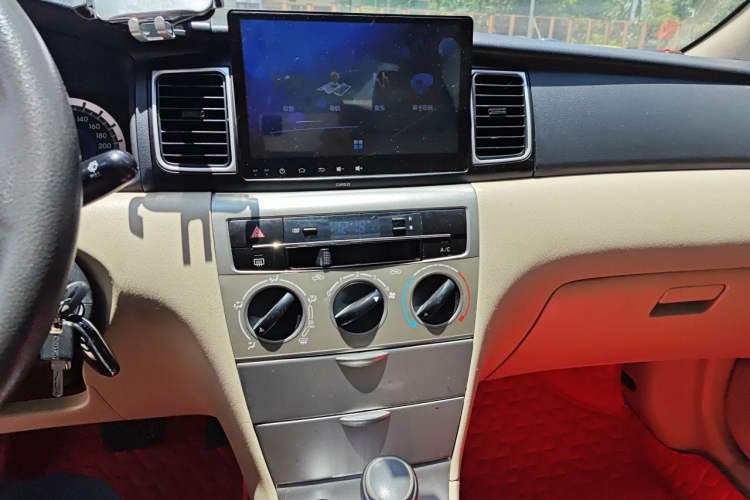 Used Toyota Corolla EX 2013 1.6L Automatic Luxury Edition Audio And AC Panel