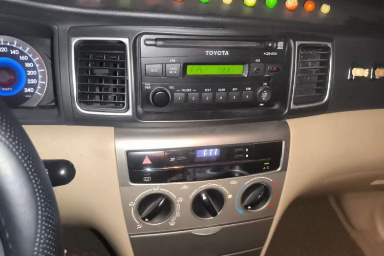 Used Toyota Corolla EX 2013 1.6L Automatic Excellence Edition Audio And AC Panel