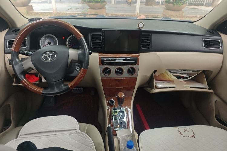 Used Toyota Corolla EX 2013 1.6L Automatic Luxury Edition Center Console