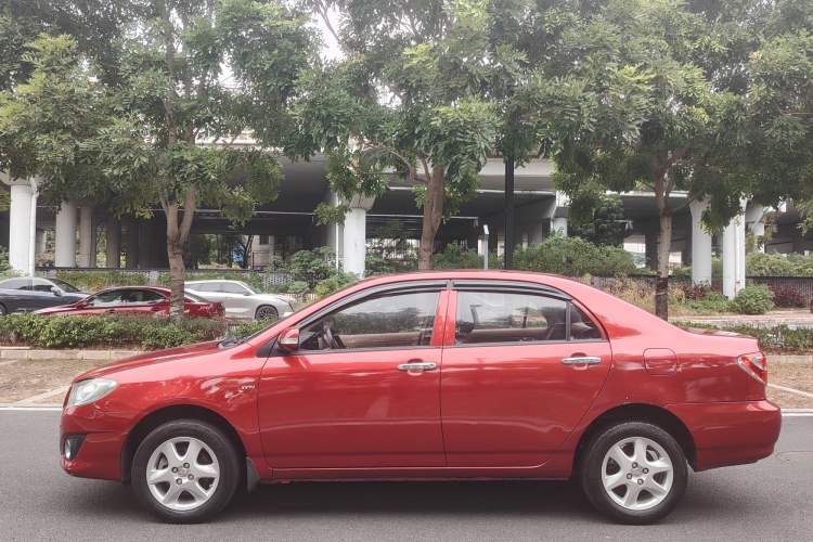 Used Toyota Corolla EX 2013 1.6L Automatic Excellence Edition Exterior 6