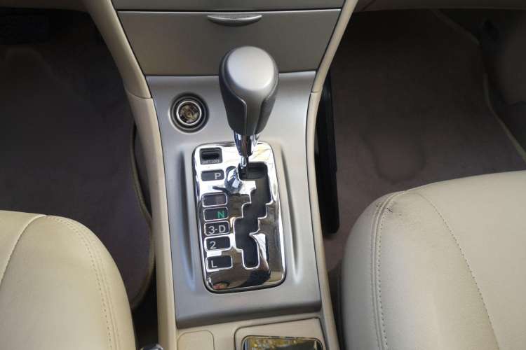 Used Toyota Corolla EX 2013 1.6L Automatic Excellence Edition Gear Lever