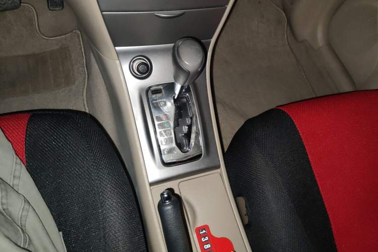 Used Toyota Corolla EX 2013 1.6L Automatic Excellence Edition Gear Lever