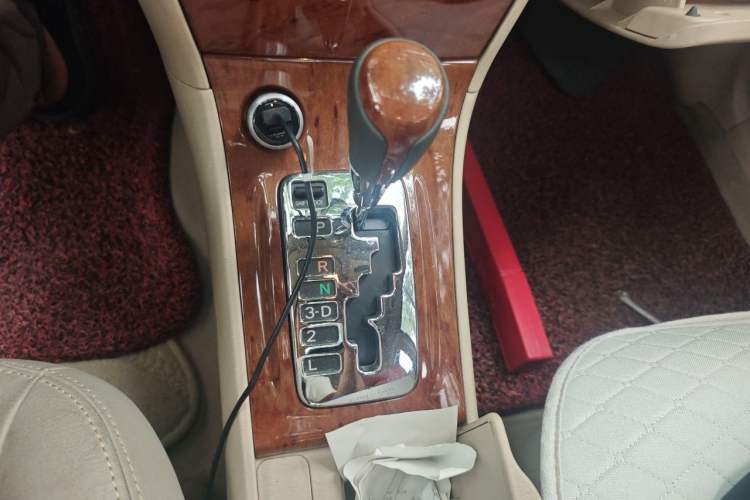Used Toyota Corolla EX 2013 1.6L Automatic Luxury Edition Gear Lever