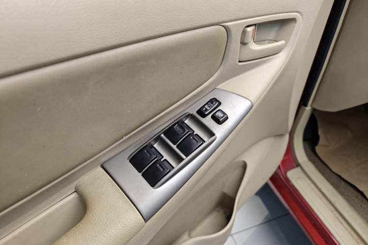 Used Toyota Corolla EX 2013 1.6L Automatic Excellence Edition Interior 4