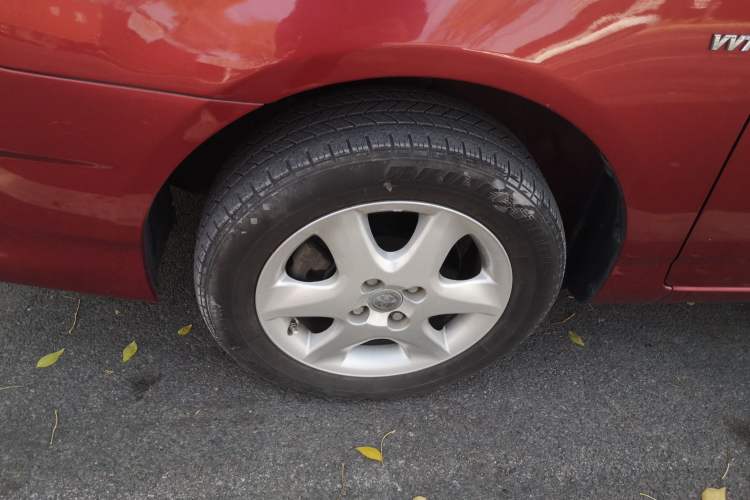 Used Toyota Corolla EX 2013 1.6L Automatic Excellence Edition Left Front Wheel Hub