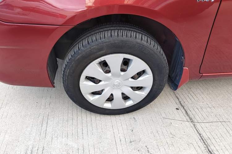Used Toyota Corolla EX 2013 1.6L Automatic Excellence Edition Left Front Wheel Hub