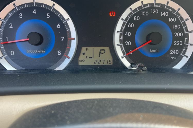 Used Toyota Corolla EX 2013 1.6L Automatic Excellence Edition Odometer Close Up