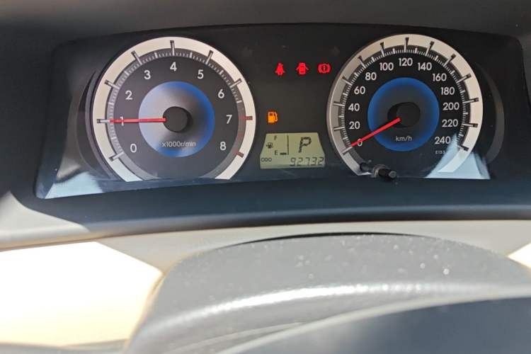 Used Toyota Corolla EX 2013 1.6L Automatic Luxury Edition Odometer Close Up