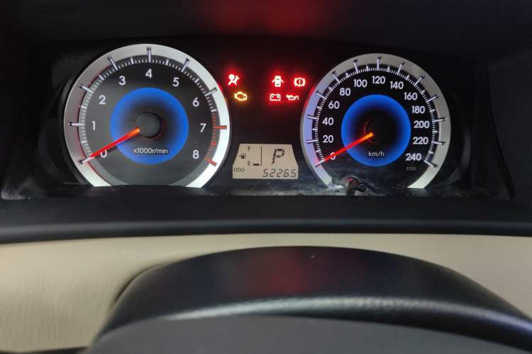 Used Toyota Corolla EX 2013 1.6L Automatic Excellence Edition Odometer Close Up