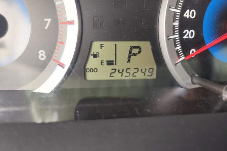 Used Toyota Corolla EX 2013 1.6L Automatic Luxury Edition Odometer Close Up