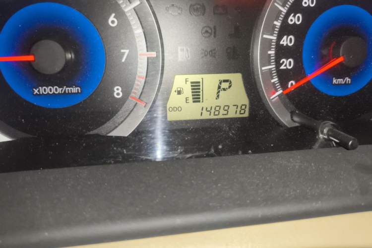 Used Toyota Corolla EX 2013 1.6L Automatic Excellence Edition Odometer Close Up