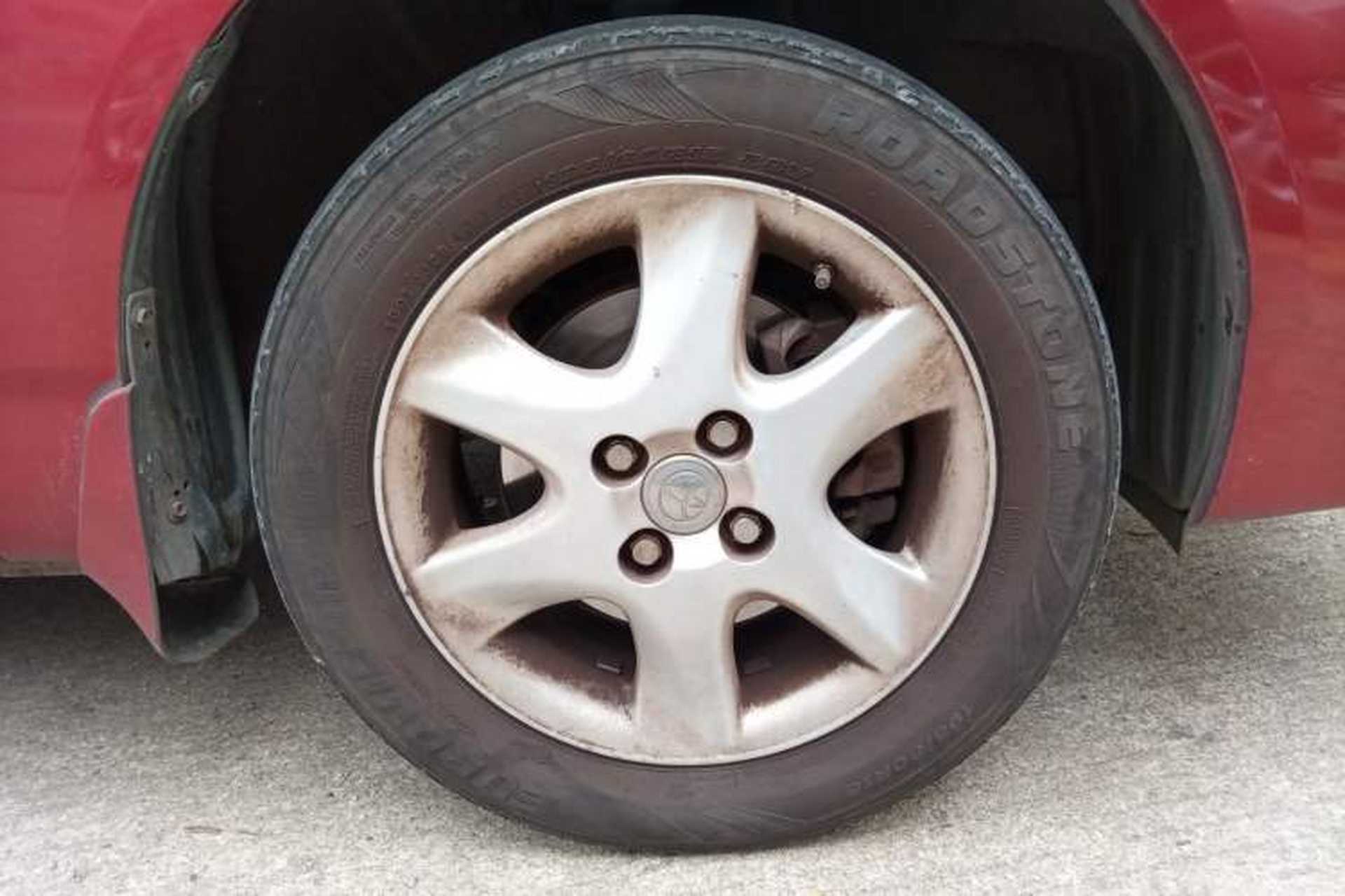 Used Toyota Corolla EX 2013 1.6L Automatic Excellence Edition Right Front Wheel Hub