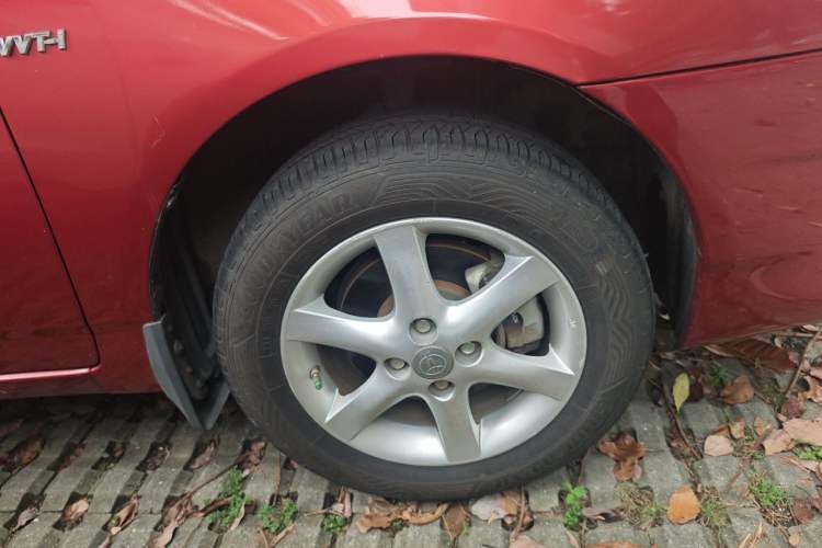 Used Toyota Corolla EX 2013 1.6L Automatic Luxury Edition Right Front Wheel Hub