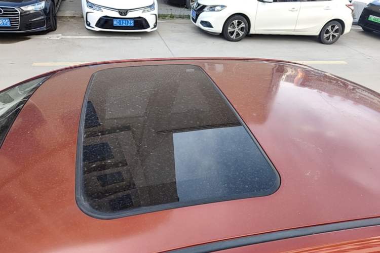 Used Toyota Corolla EX 2013 1.6L Automatic Excellence Edition Roof