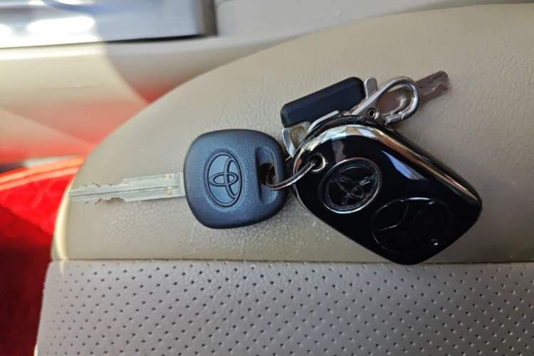Used Toyota Corolla EX 2013 1.6L Automatic Luxury Edition Vehicle Key