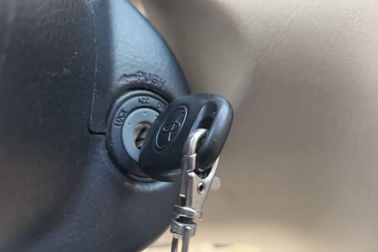 Used Toyota Corolla EX 2013 1.6L Automatic Luxury Edition Vehicle Key