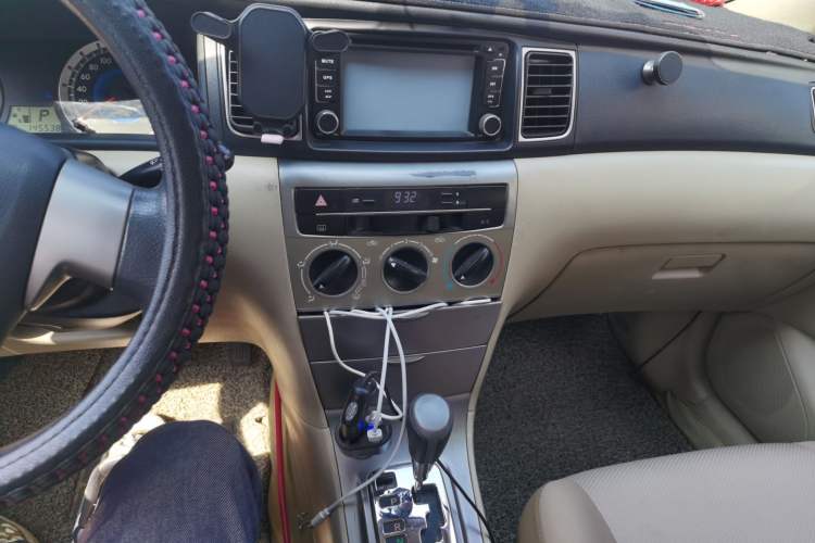 Used Toyota Corolla EX 2013 1.6L Automatic Excellence Edition Audio And AC Panel
