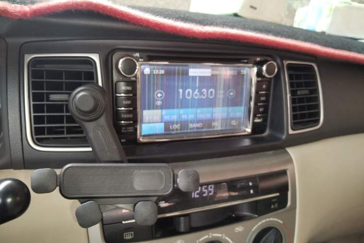 Used Toyota Corolla EX 2013 1.6L Automatic Excellence Edition Audio And AC Panel