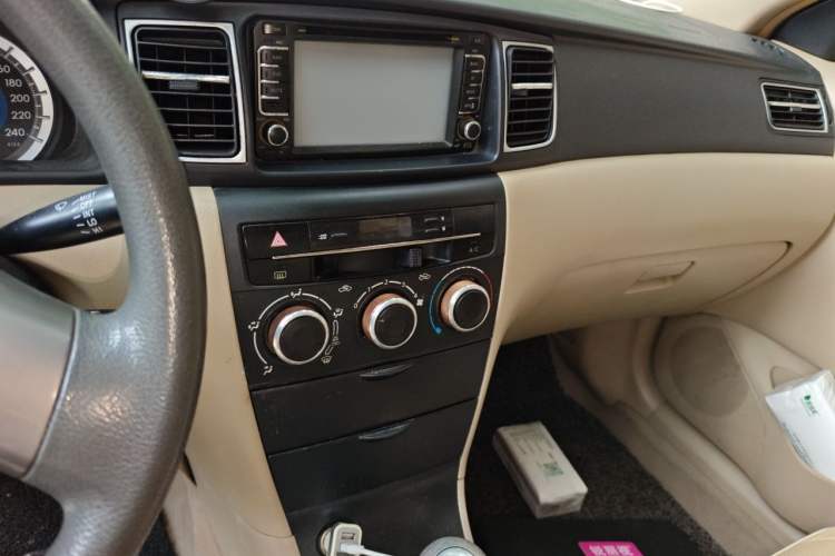 Used Toyota Corolla EX 2013 1.6L Manual Value Edition Audio And AC Panel