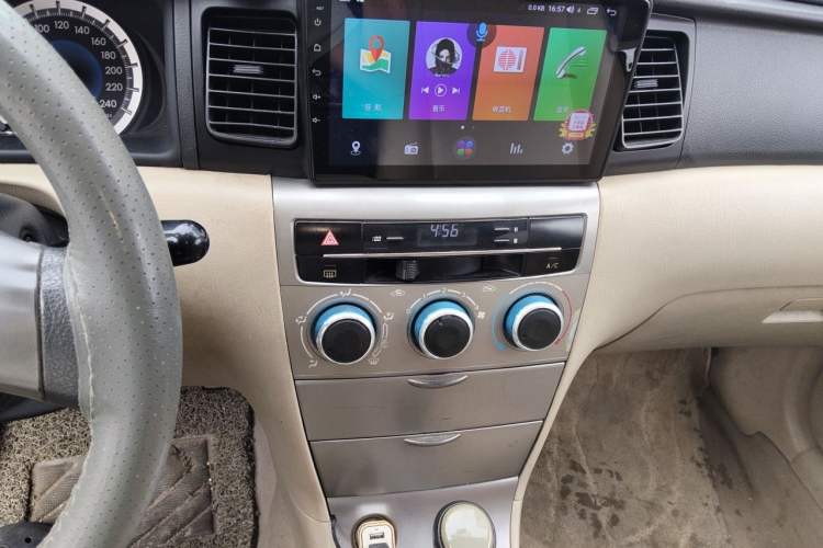 Used Toyota Corolla EX 2013 1.6L Automatic Excellence Edition Audio And AC Panel