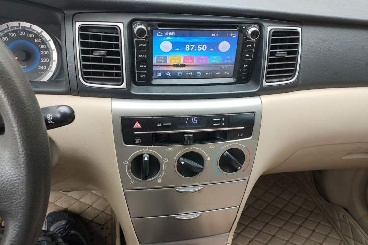 Used Toyota Corolla EX 2013 1.6L Manual Excellence Edition Audio And AC Panel