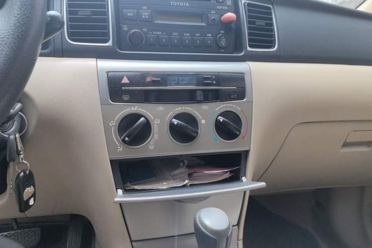 Used Toyota Corolla EX 2013 1.6L Automatic Excellence Edition Audio And AC Panel