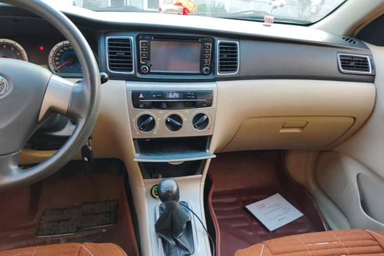 Used Toyota Corolla EX 2013 1.6L Manual Excellence Edition Audio And AC Panel