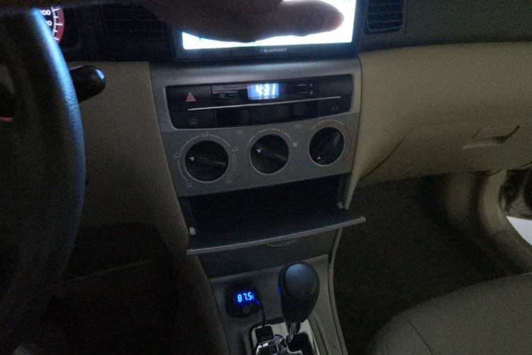 Used Toyota Corolla EX 2013 1.6L Automatic Luxury Edition Audio And AC Panel