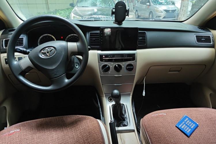 Used Toyota Corolla EX 2013 1.6L Manual Luxury Edition Center Console