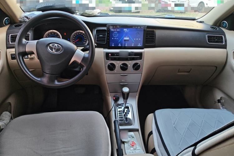 Used Toyota Corolla EX 2013 1.6L Automatic Excellence Edition Center Console