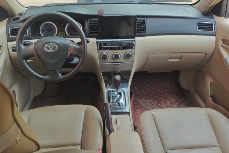 Used Toyota Corolla EX 2013 1.6L Automatic Luxury Edition Center Console