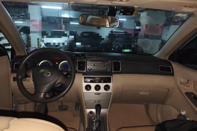 Used Toyota Corolla EX 2013 1.6L Automatic Excellence Edition Center Console