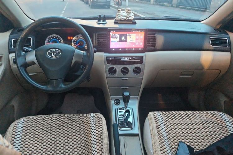 Used Toyota Corolla EX 2013 1.6L Automatic Excellence Edition Center Console