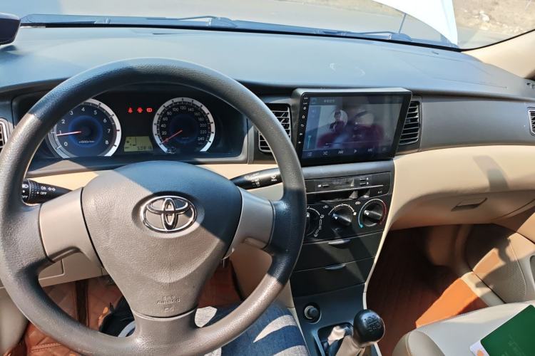 Used Toyota Corolla EX 2013 1.6L Manual Value Edition Center Console