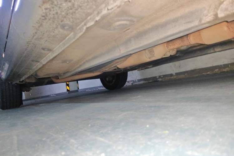 Used Toyota Corolla EX 2013 1.6L Manual Luxury Edition Chassis Front Right