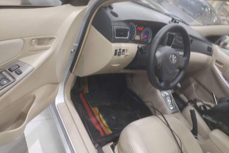 Used Toyota Corolla EX 2013 1.6L Automatic Excellence Edition Driver Seat