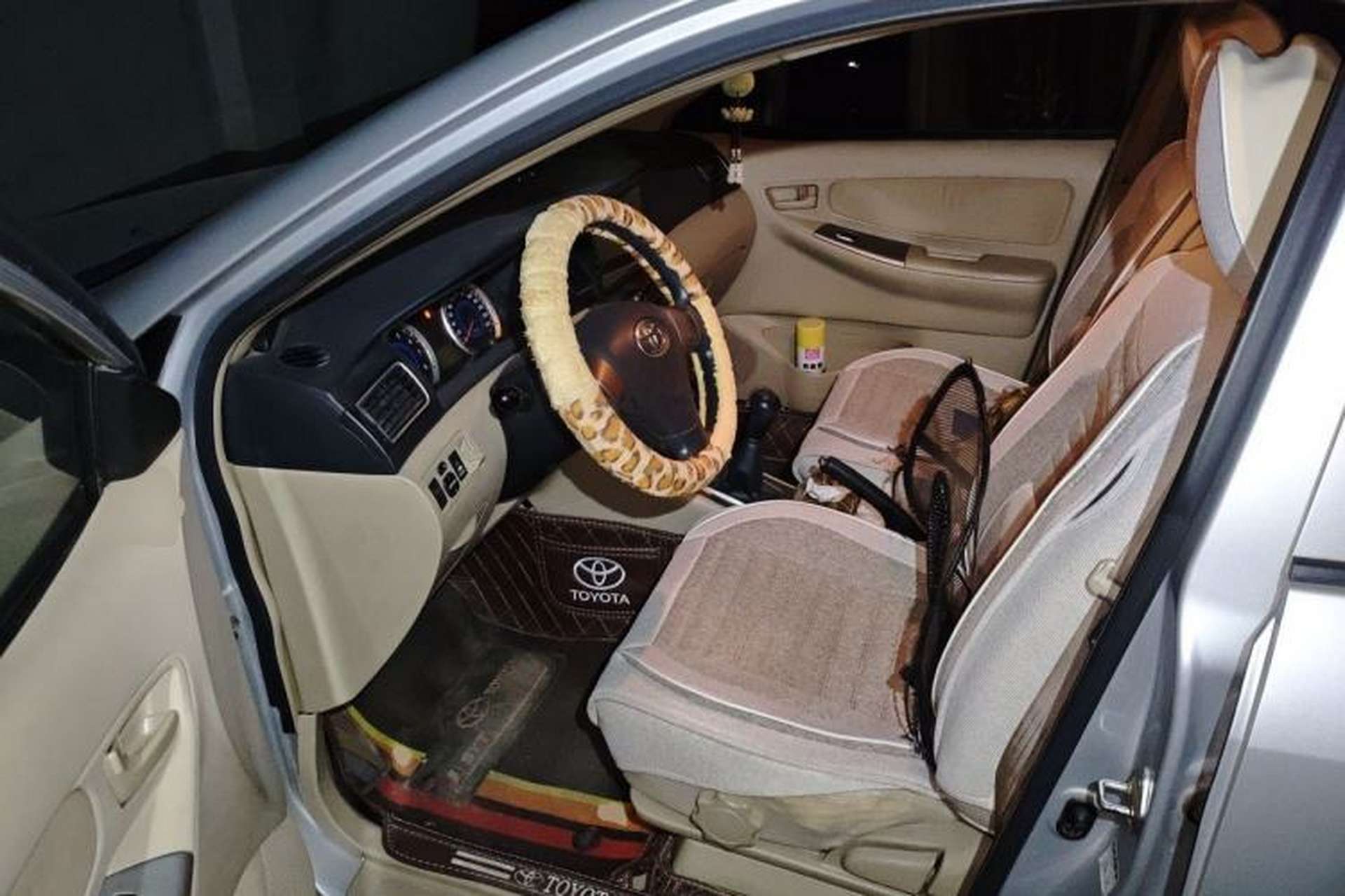 Used Toyota Corolla EX 2013 1.6L Manual Excellence Edition Driver Seat